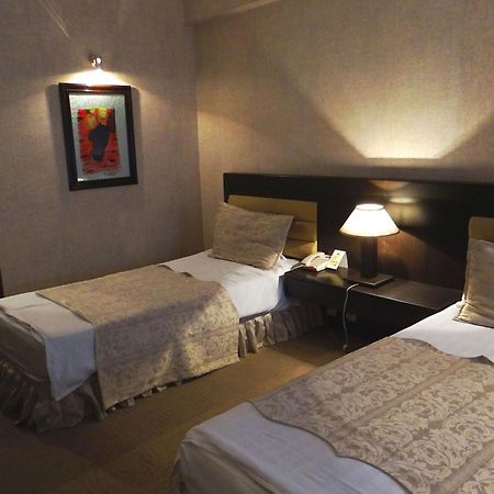 Le Grande Plaza Hotel Tachkent Extérieur photo