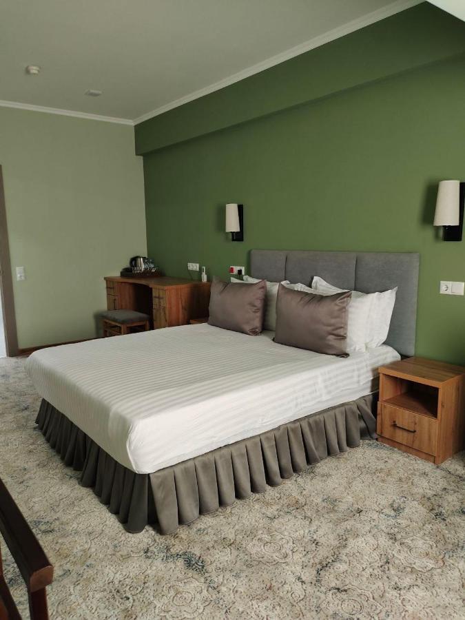 Le Grande Plaza Hotel Tachkent Extérieur photo