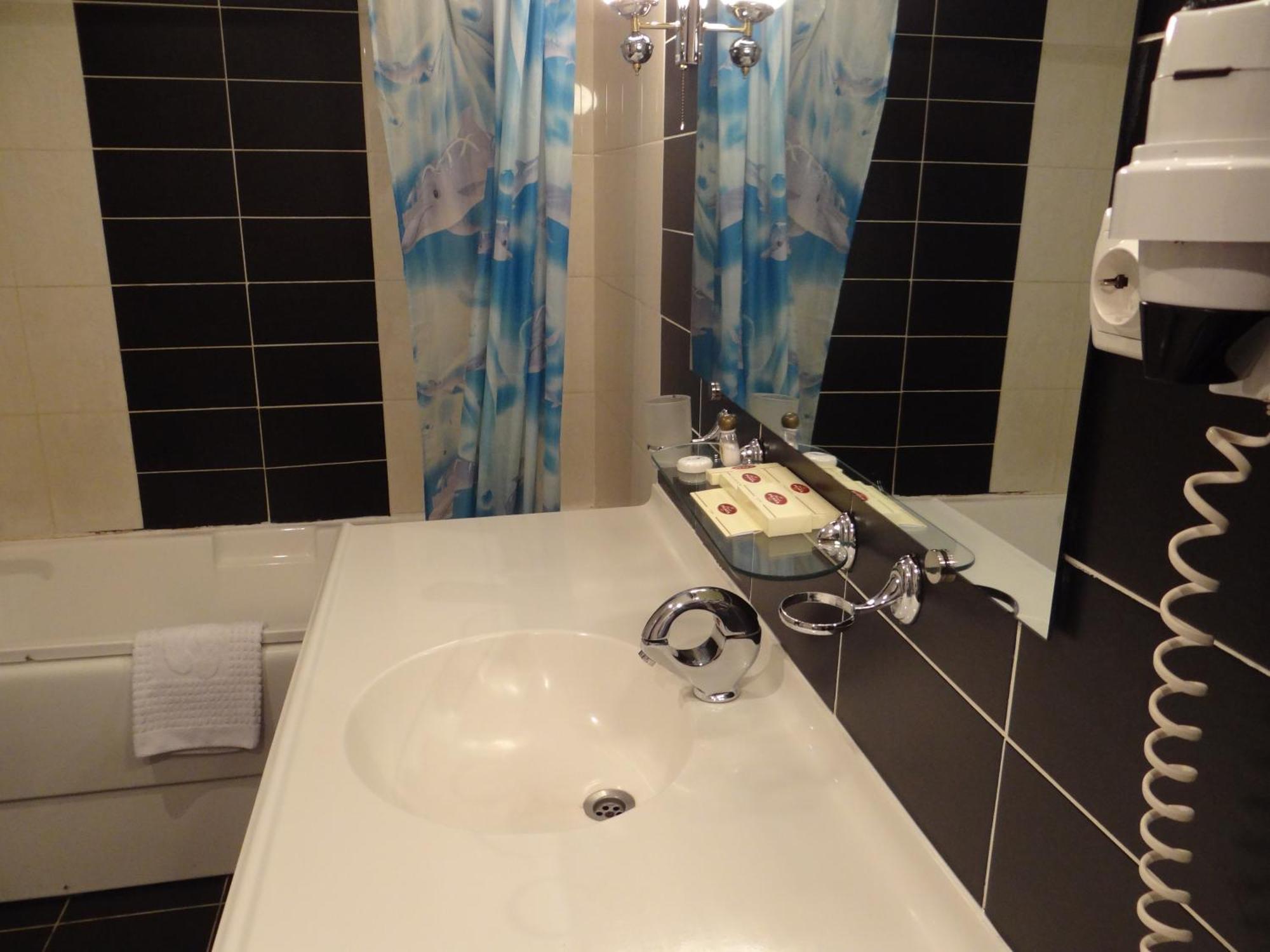Le Grande Plaza Hotel Tachkent Extérieur photo