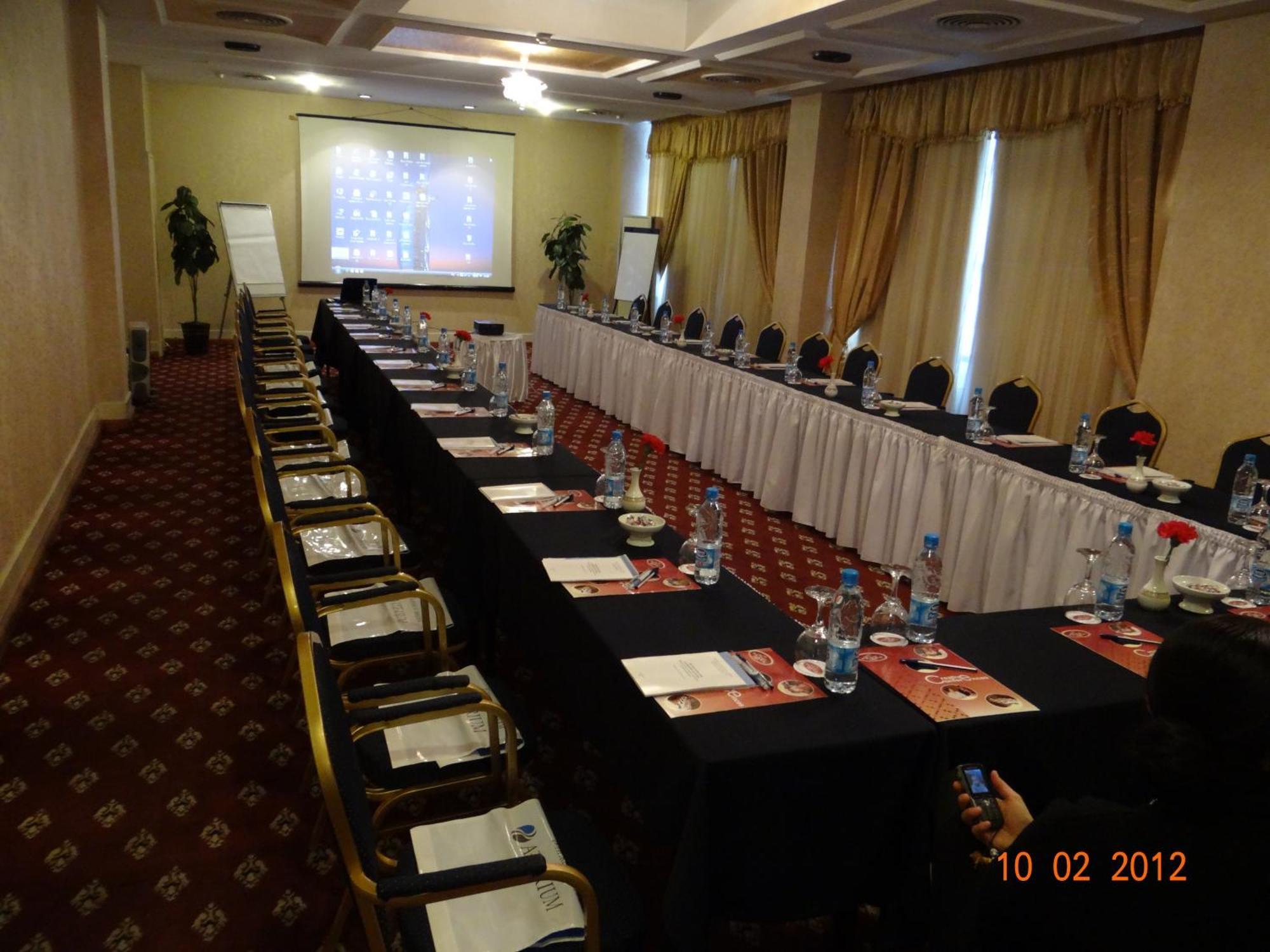Le Grande Plaza Hotel Tachkent Extérieur photo