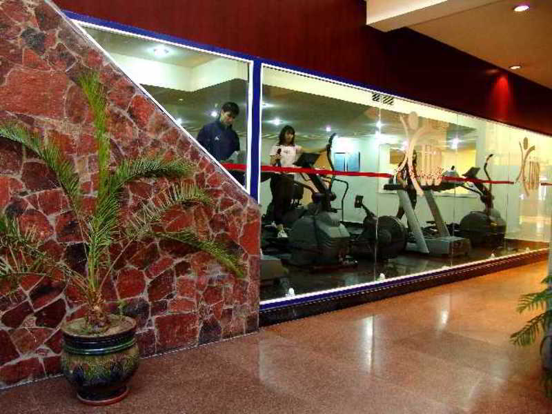 Le Grande Plaza Hotel Tachkent Extérieur photo