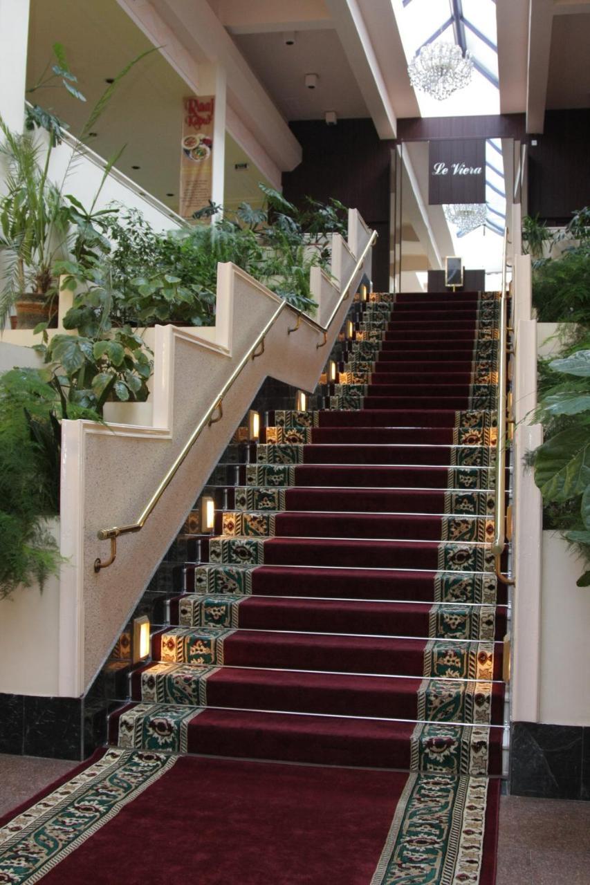 Le Grande Plaza Hotel Tachkent Extérieur photo